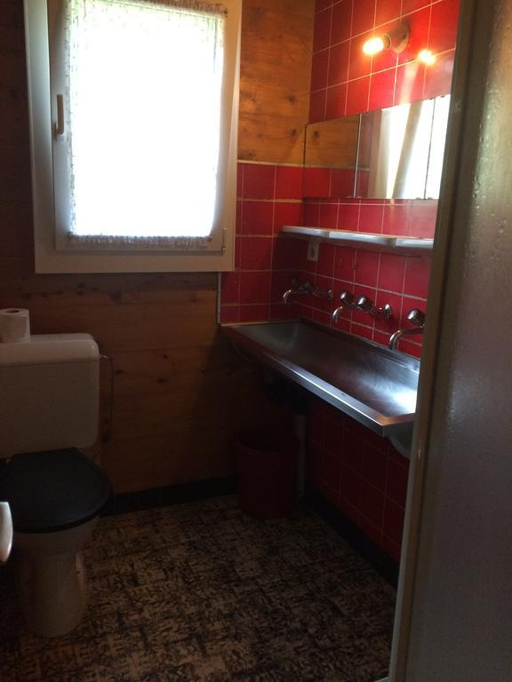 Gruppenhaus Rosy Hostel Grächen Δωμάτιο φωτογραφία